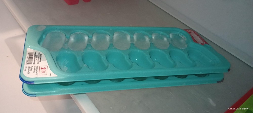 2 Pack Ice Cube Trays Plastic Rectangular Shape Stackable Flexible Washable