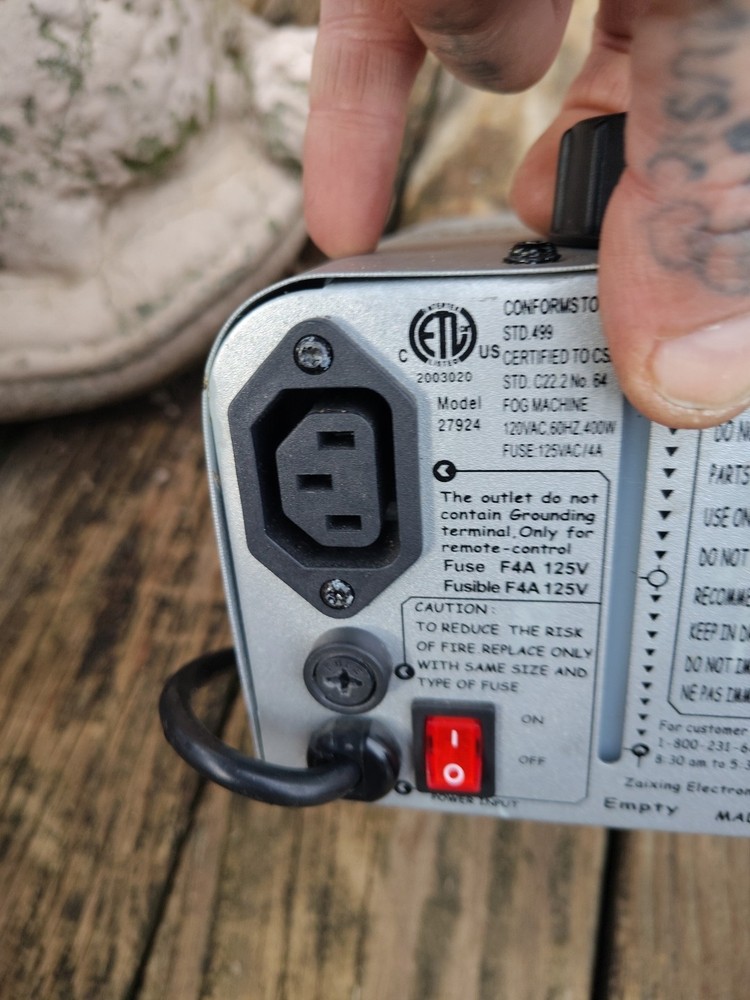 Fog Machine with Party Fog Liquid Machine