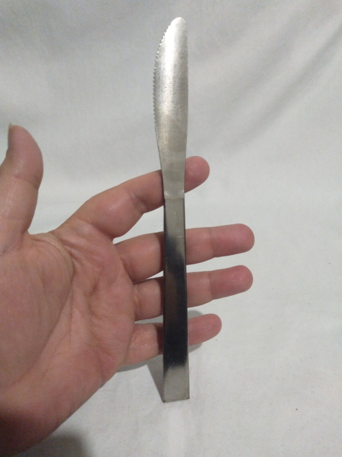 12 PCs Restaurant Quality Stainless Steel Dinner Knife Flatware Windsor 8"