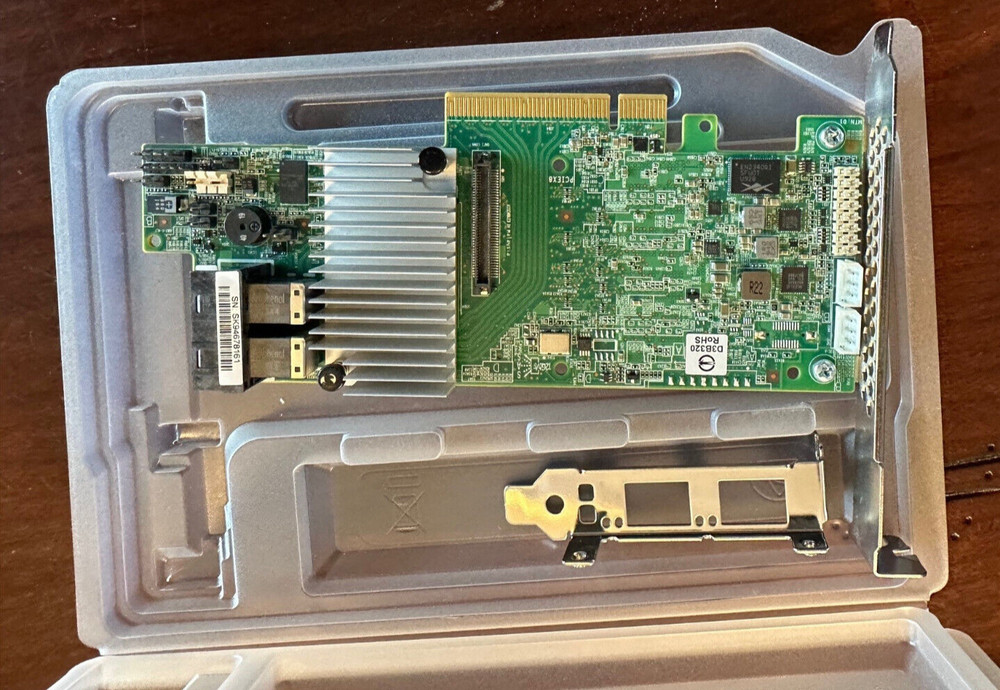 INTEL RS3DC080 12Gb/s RAID Controller