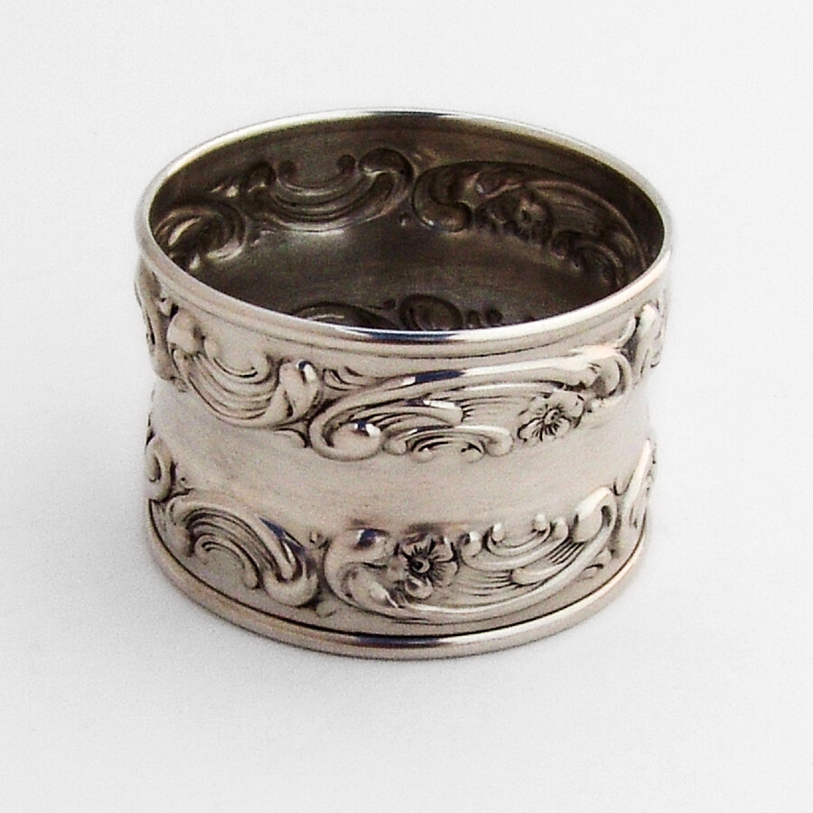 Repousse Floral Scroll Napkin Ring Gorham Sterling Silver No Mono