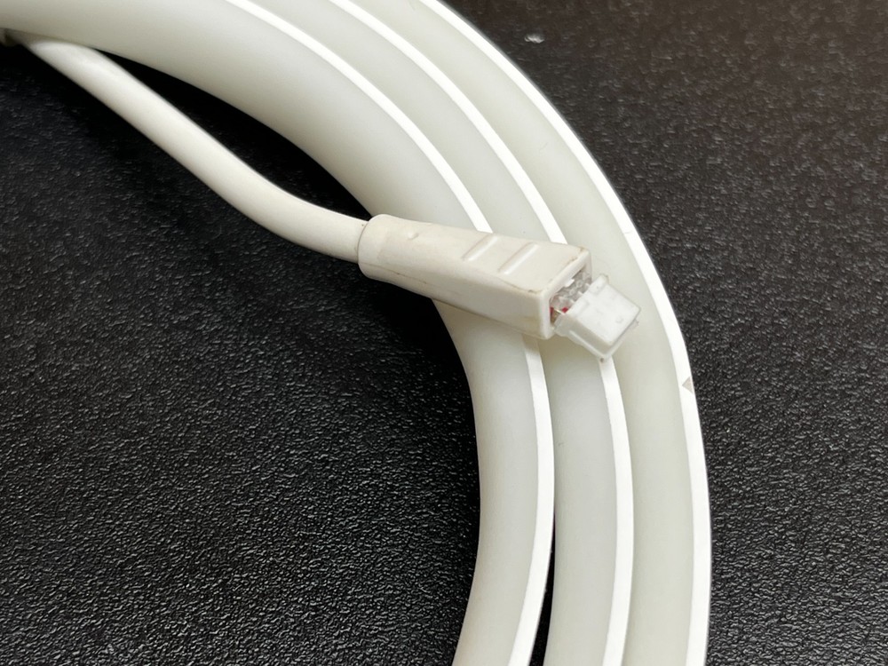 Philips Hue Gradient light strip 2m for syncing entertainment-Damaged