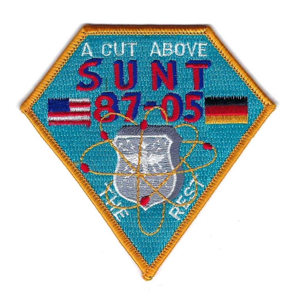 80's USAF SUNT  CLASS 87-05 "A CUT ABOVE THE REST" patch