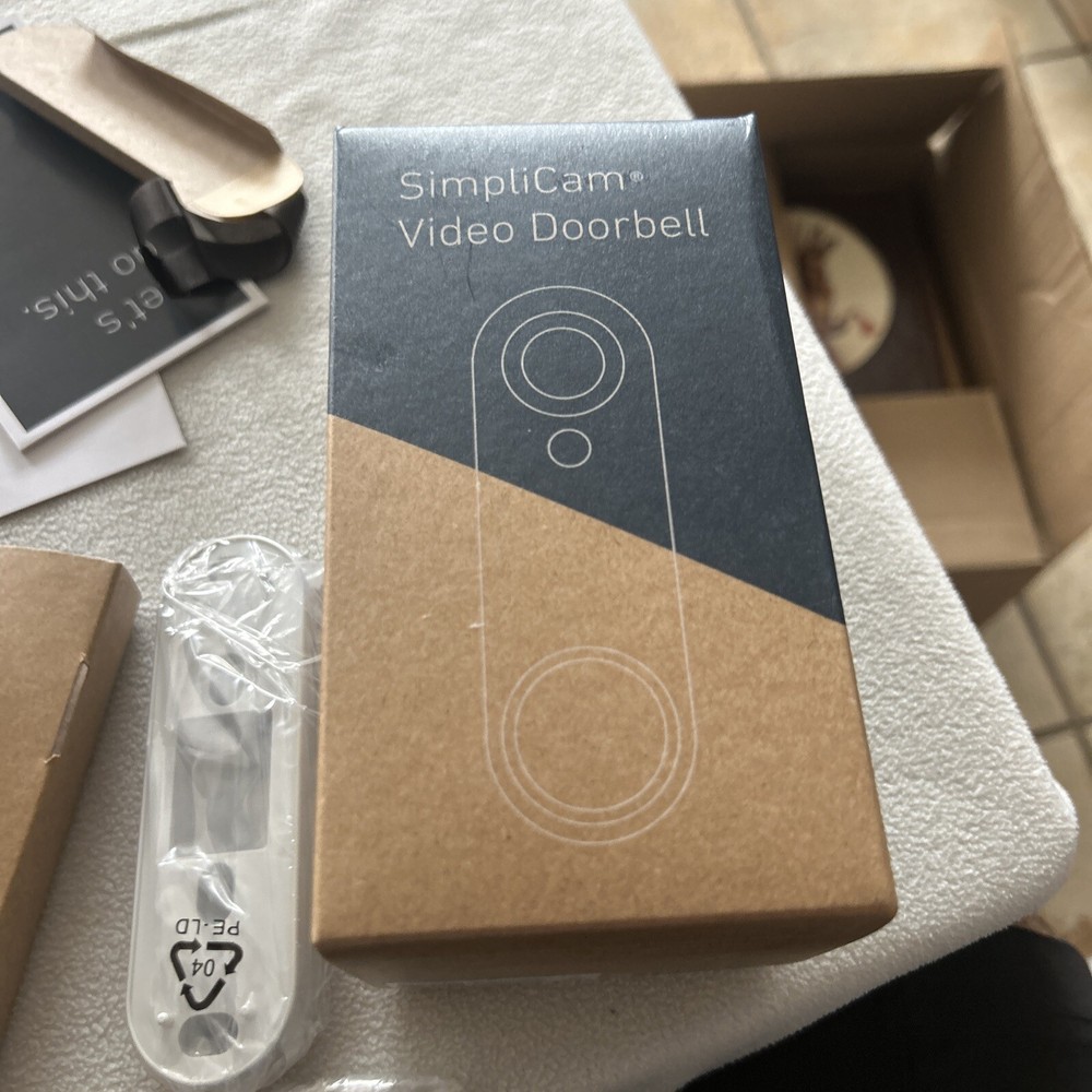 SimpliSafe Video Doorbell SSD83 SimpliCam & Bracket White