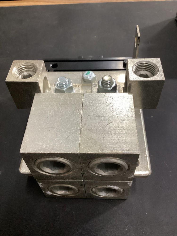 USED SIEMENS TERMINAL BLOCK NK600