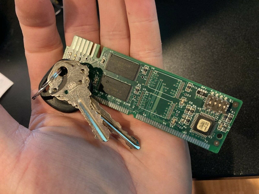 Computer Circuit Board Keychain 4.25" Silver 72-Pin SIMM PCB Keyring Electronics