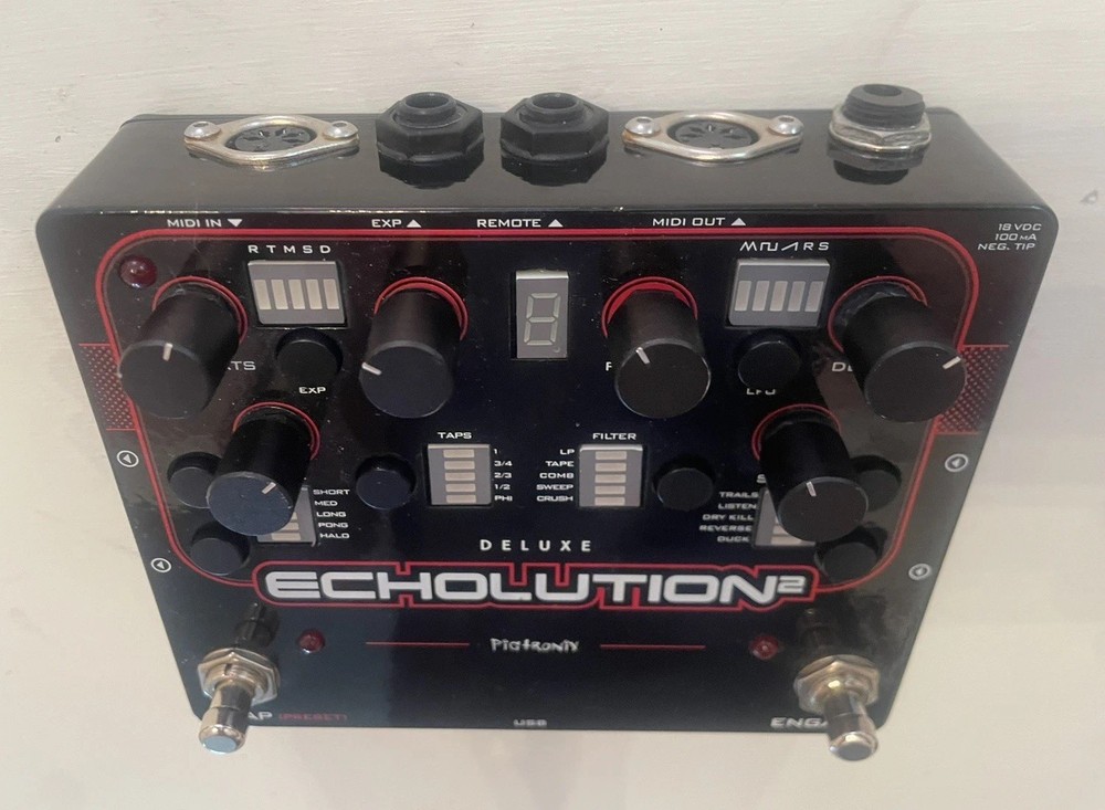 Pigtronix Echolution 2 Deluxe Stereo Delay Echo Guitar Effect Pedal W/Box