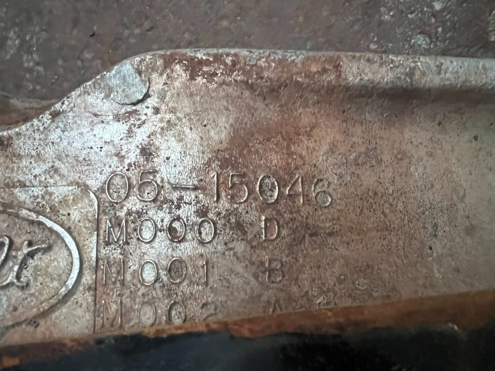 Peterbilt 05-15046M002 Engine Support Bracket Front Motor USED