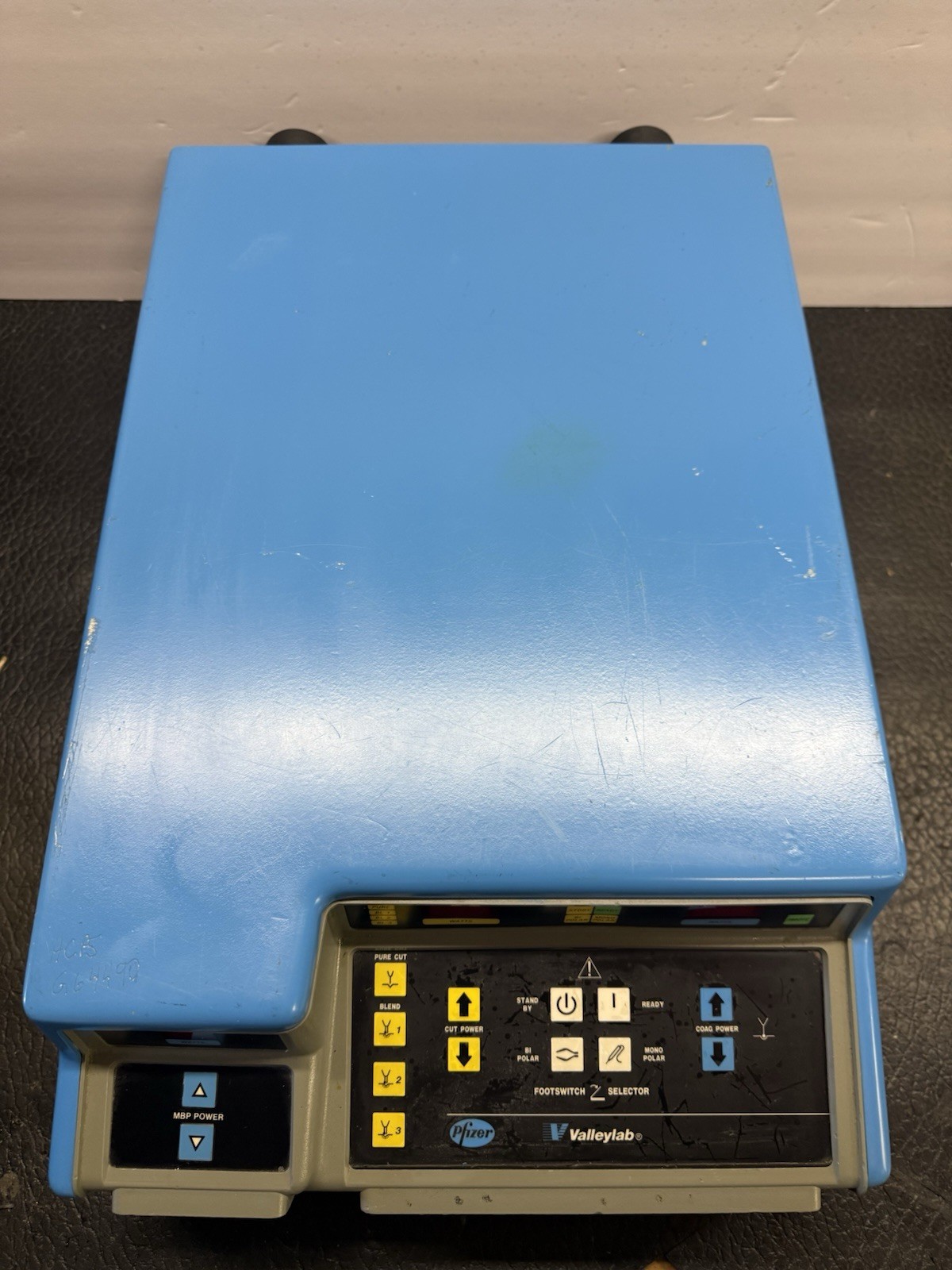 Valleylab Force 2 Electrosurgical Unit ESU Solid State Not Working AS IS