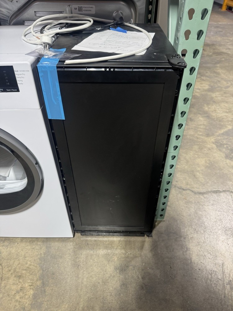 Uline (UHCL115-IS01A) 15" - Panel Ready - Cube Ice Maker