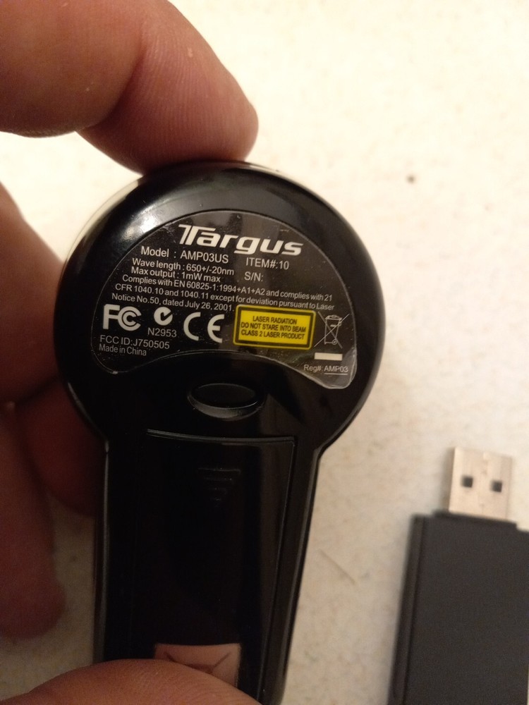 Targus Wireless Multimedia Presenter with Laser Pointer AMP03US