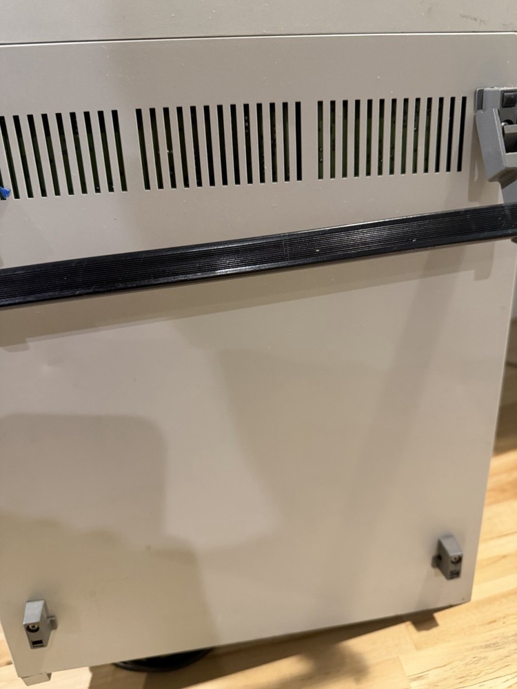 FLUKE PM6306 LCR PROGRAMMABLE AUTOMATIC RCL METER DC - 1MHZ (TESTED) SHIPS FAST