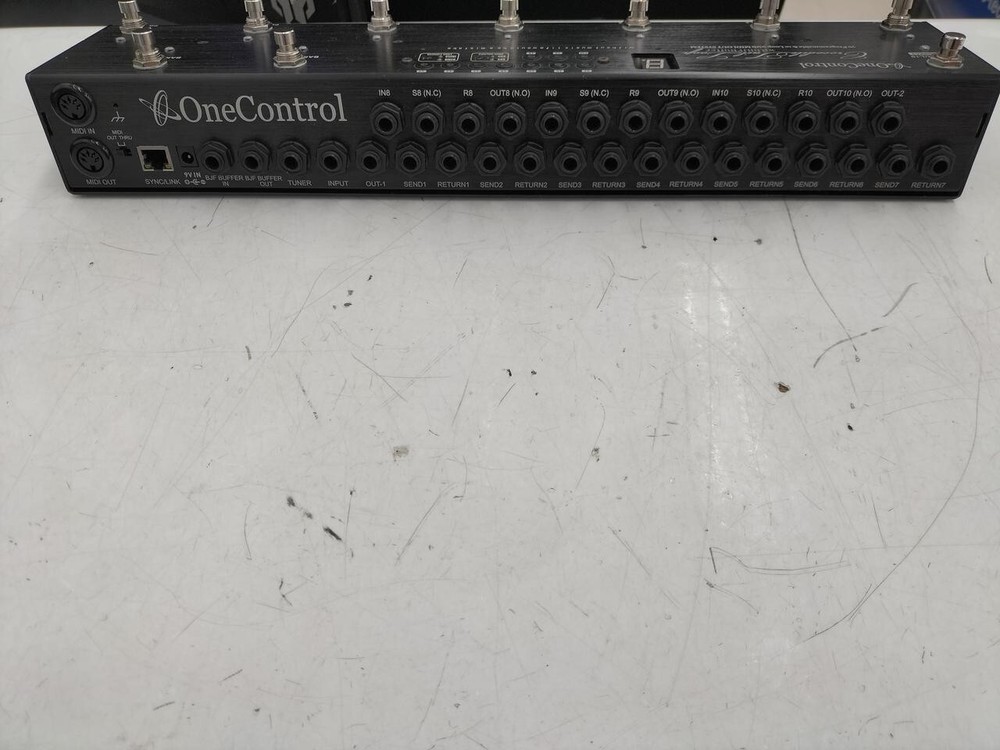 One Control Crocodile Tail Loop OC10 Programmable Switcher Used Japan