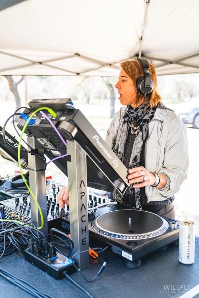 Apache CDJ Stands for Pioneer CDJ 2000, 3000, Denon DJ
