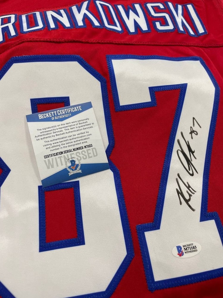 ROB GRONKOWSKI Red Signed Jersey Autographed Beckett COA