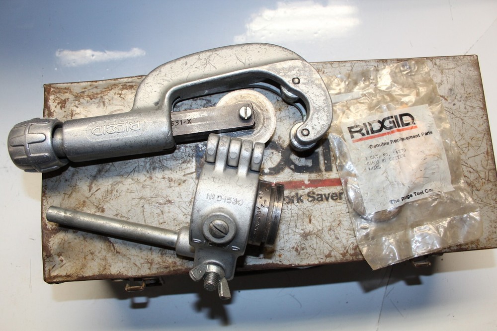 RIDGID No. 87 ACSR Cable Trimmer with 8 VARIOUS SIZE BUSHING