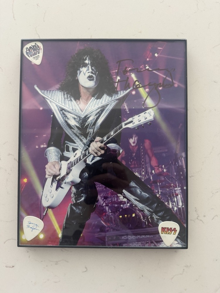 Kiss Tommy Thayer Signed/Framed 8x10 Photo with Guitar Pics