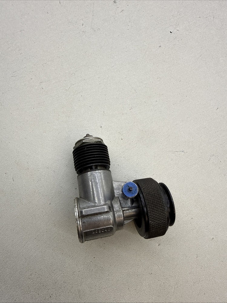 Vintage 1953  OK Cub 0.99 Control Line Model Engine M13