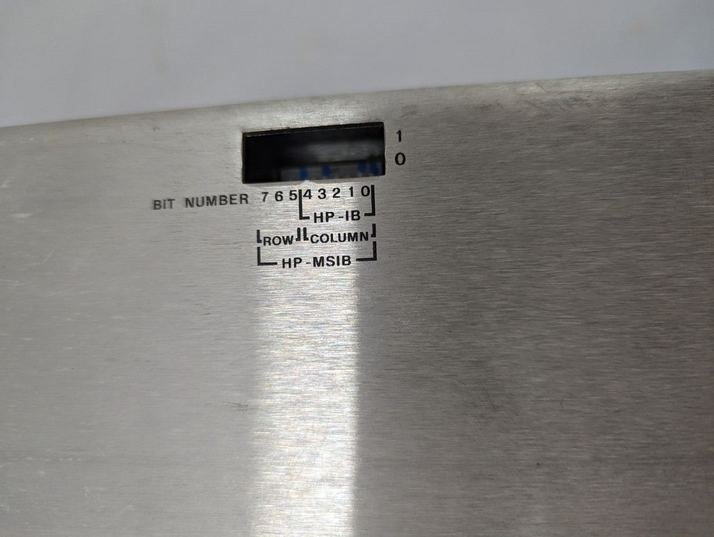 HEWLETT PACKARD 70311A CLOCK SOURCE