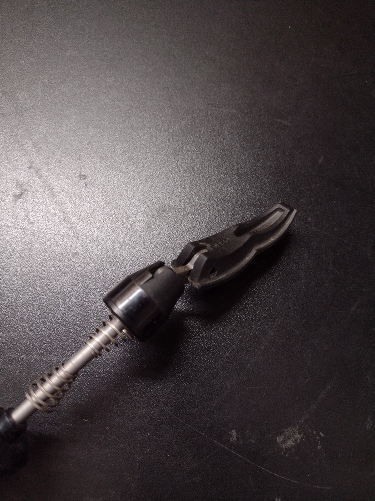 Mavic Front Skewer With Axle End Caps