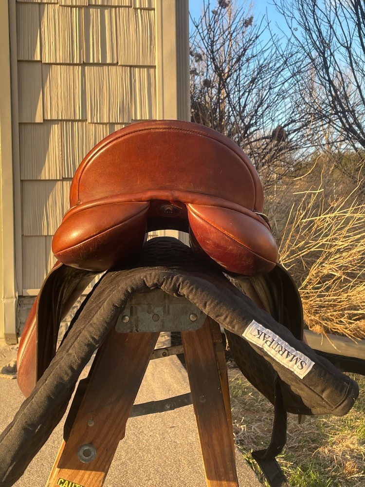 Bates Caprilli 17” AP/Jump Saddle