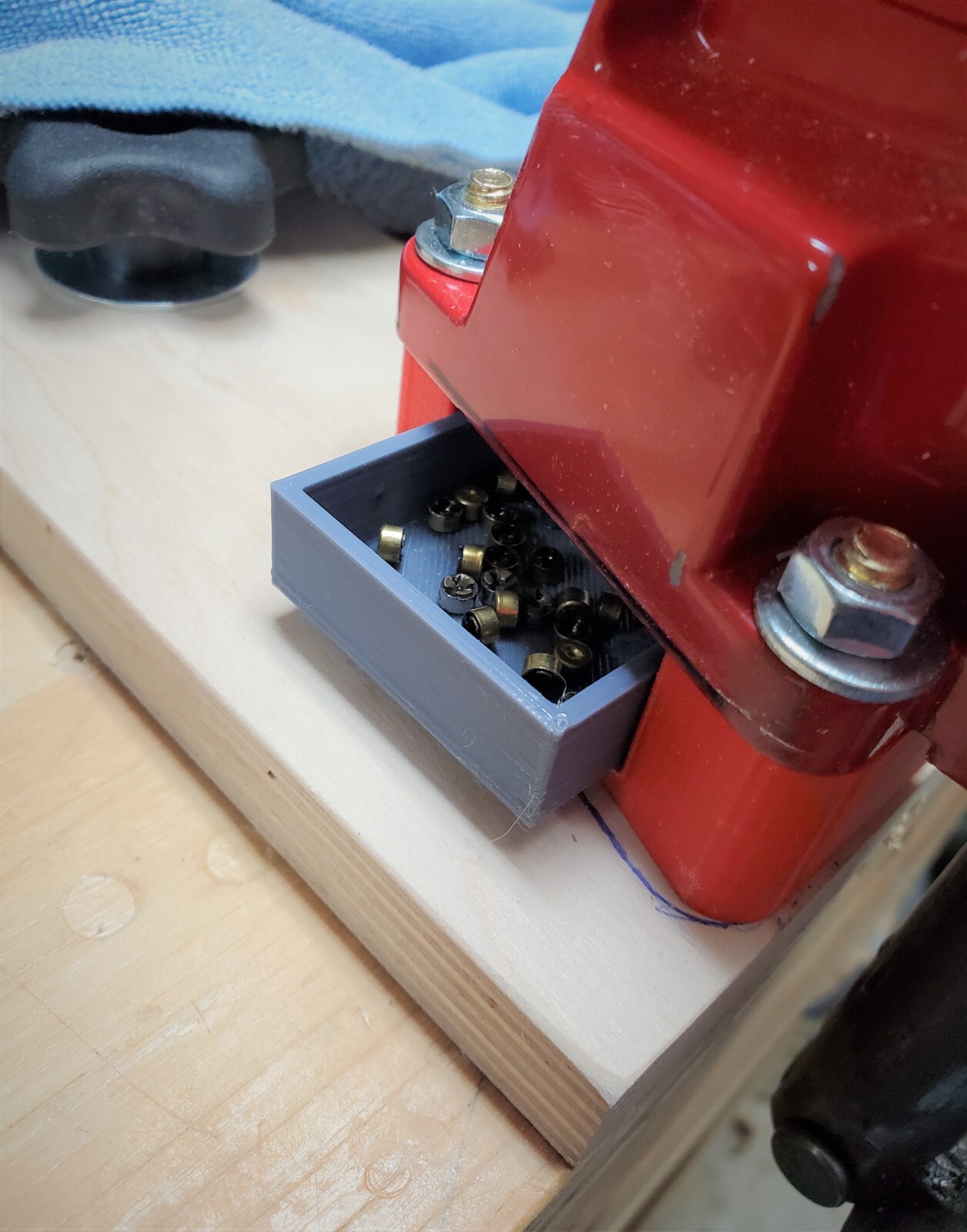 Lee Single Stage Press Reloader Primer Catcher and NEW Spent Primer Bridge combo