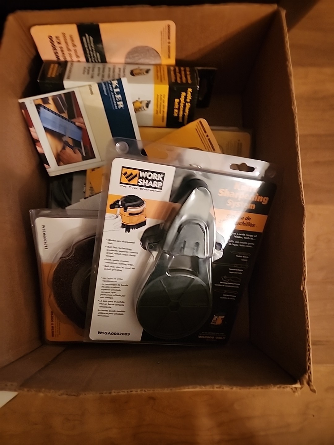 Work Sharp The Tool Sharpener WS2000, With Additional ACCESSORIES. NICE LOT