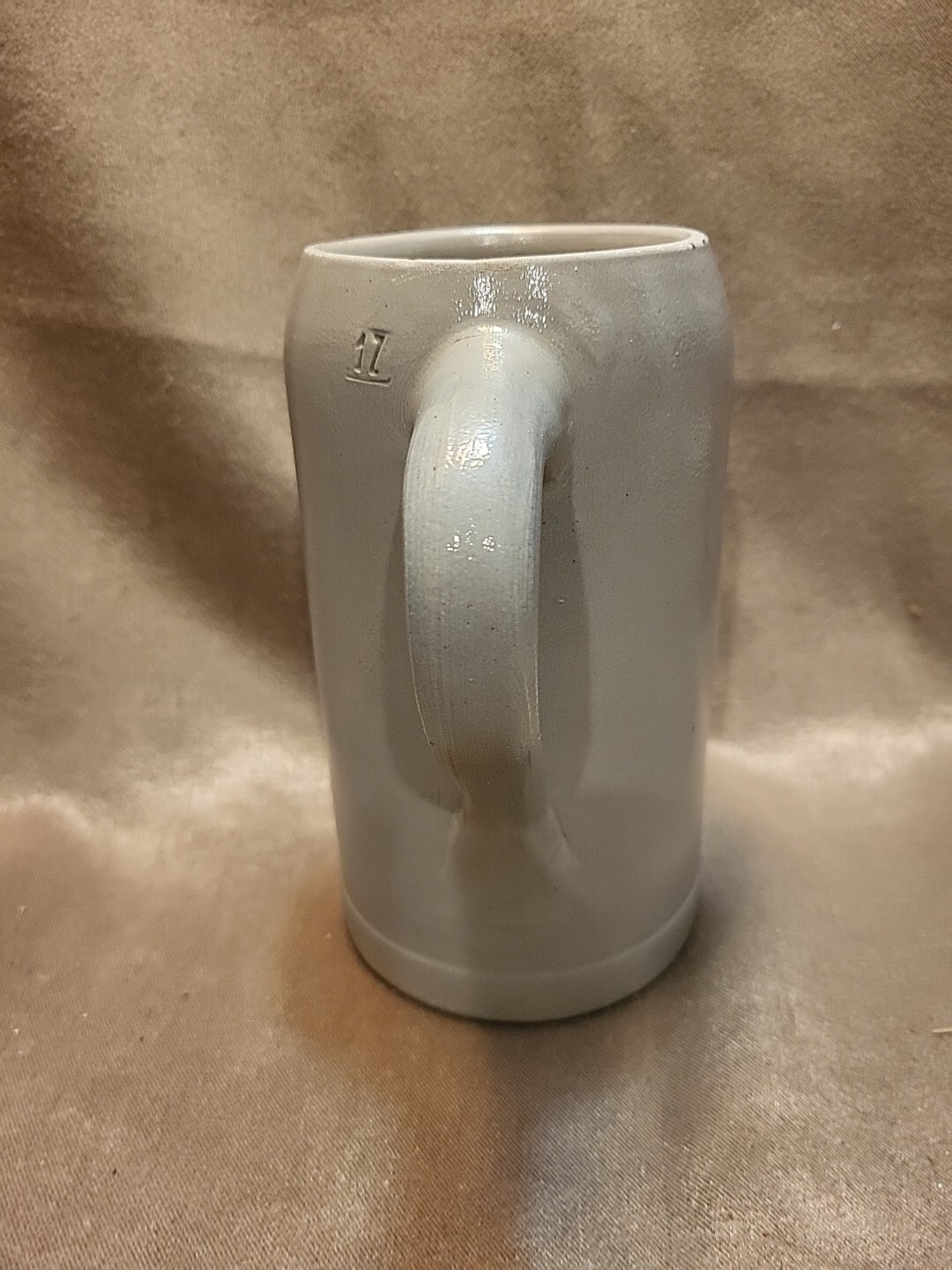 Vintage Lowenbrau Munich 1 Liter Beer Stein Ceramic