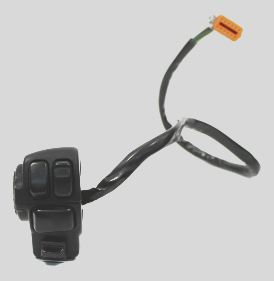 04 Harley Electra Glide Classic FLHTCI Left Control Switch