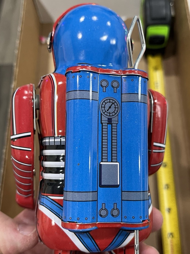 2007 Schilling Robot Tin Toy