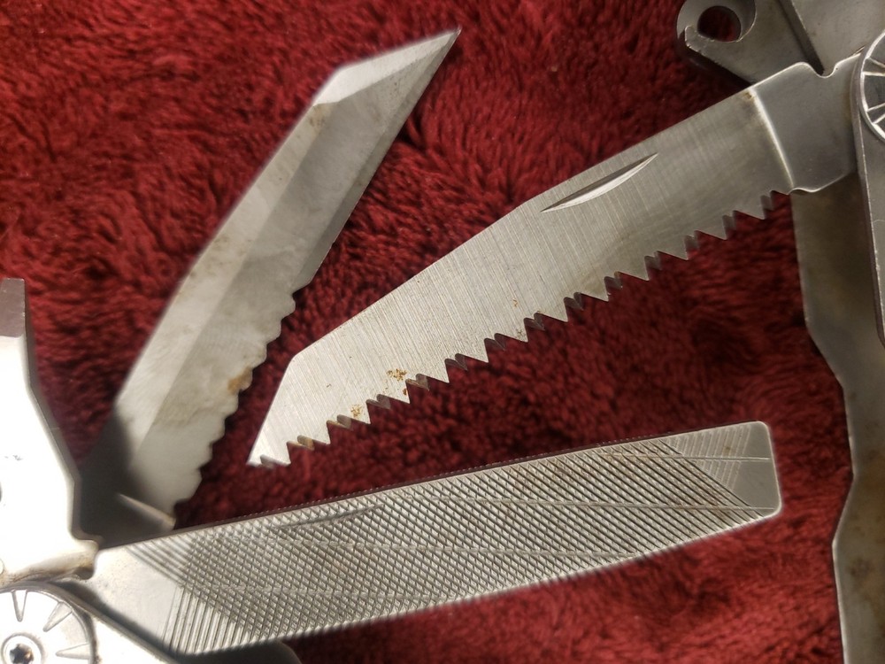 🔪🔪🔪 Gerber Diesel Multi-Tool knife pliers s