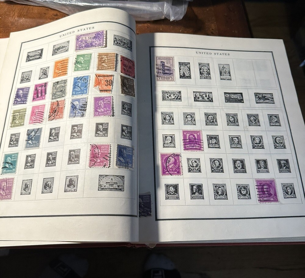 1946 Modern Postage Stamps Book From All Over The World With Stamps