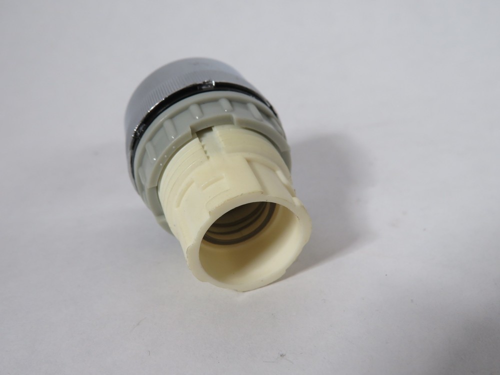 Generic 22.5mm White Plastic Flush Momentary Push Button Operator NOP