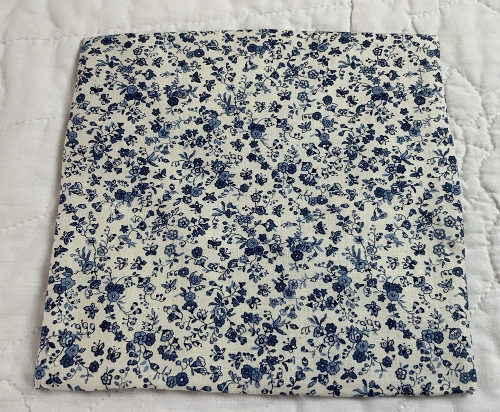 Antique Vintage Patchwork Quilt Table Topper, Drunkards Path, Blue & White