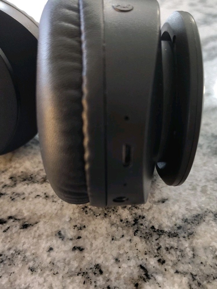 Pollini black Bluetooth Playtime Foldable Over Ear Wireless Headphones