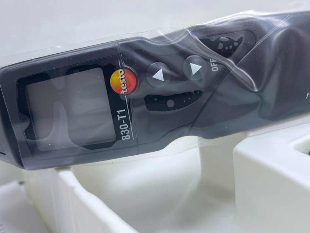 TESTO 830-T1 INFARED THERMOMETER