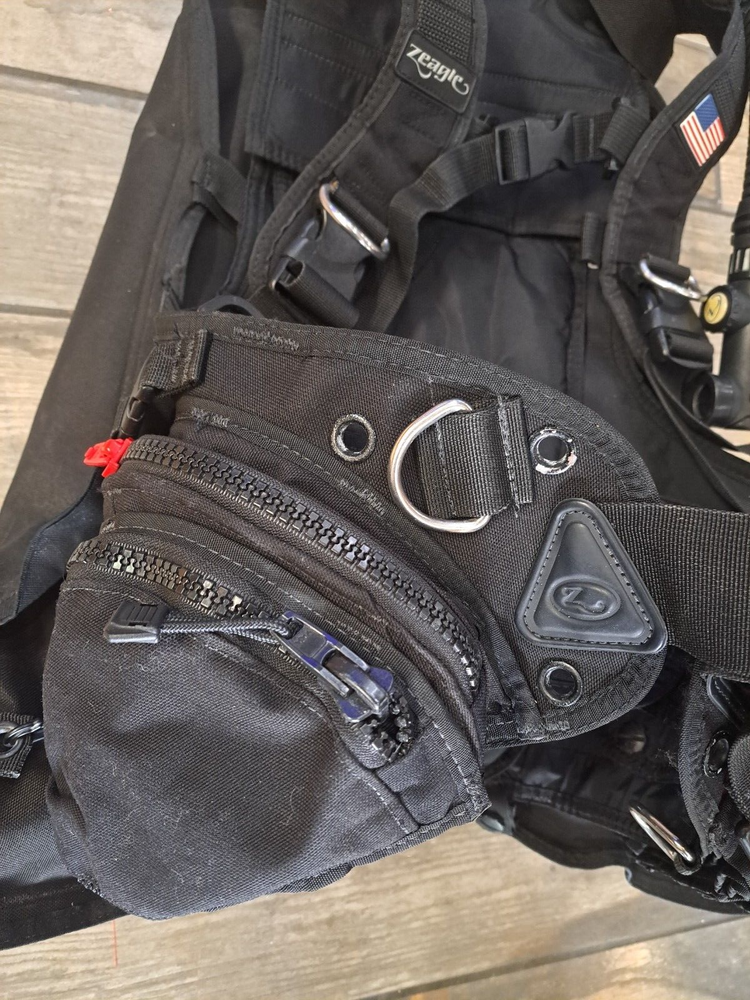 Zeagle Stiletto BCD with Inflator and Hose Size Medium Used