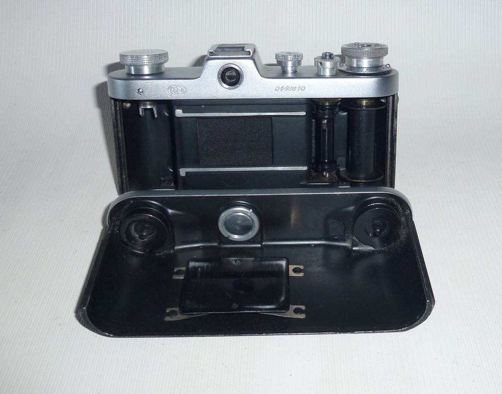 Zarya Soviet Rangefinder camera with Lens INDUSTAR-26m 2.8/52