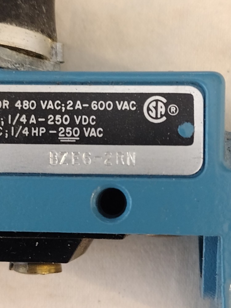 Honeywell BZE6-2RN Micro Switch