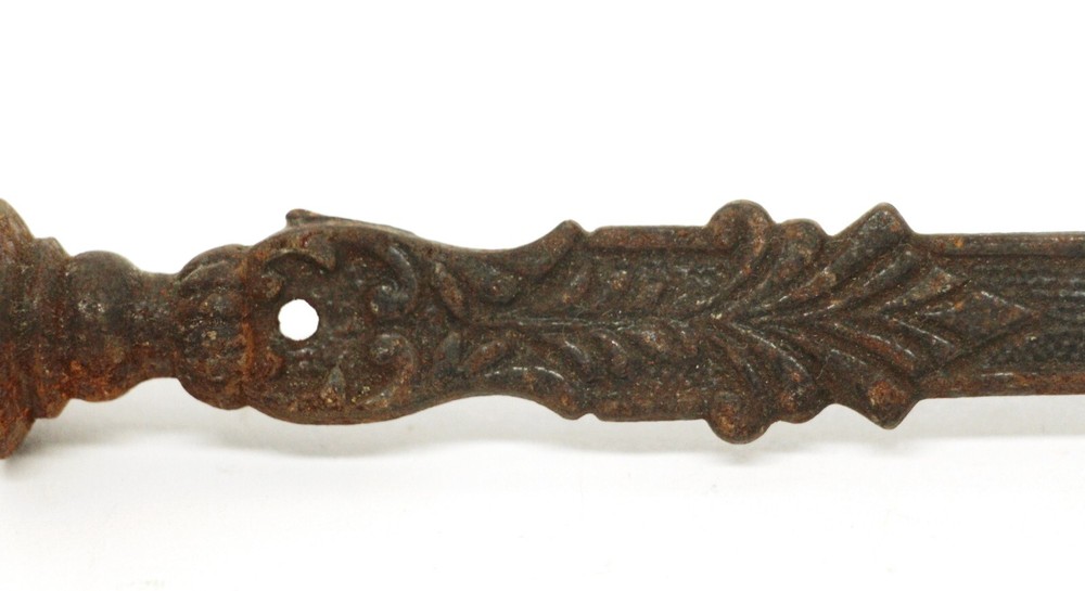 Single Iron Ornate Plant Screw Hook