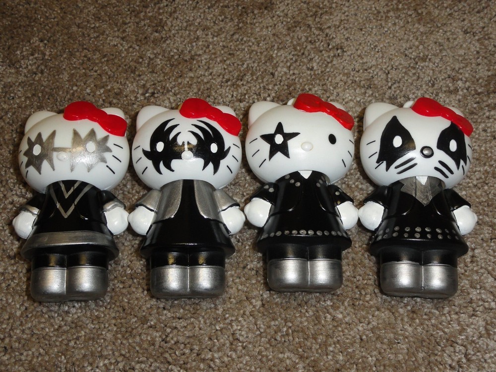 KISS HELLO KITTY Set Plastic Dated 1976 SANIRO in EX Condition