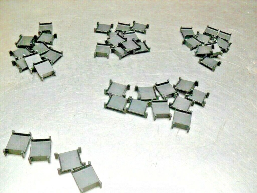 QTY 44 -  Igus 211 Vertical Separator, Polymer nib