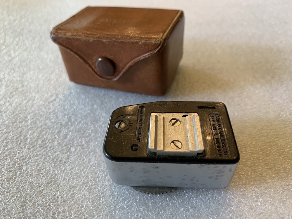 Argus LR44 Meter With Original Leather Case