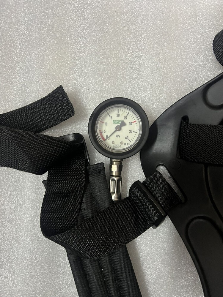 MSA BD COMPACT SELF CONTAINED BREATHING APPRATUS SCBA