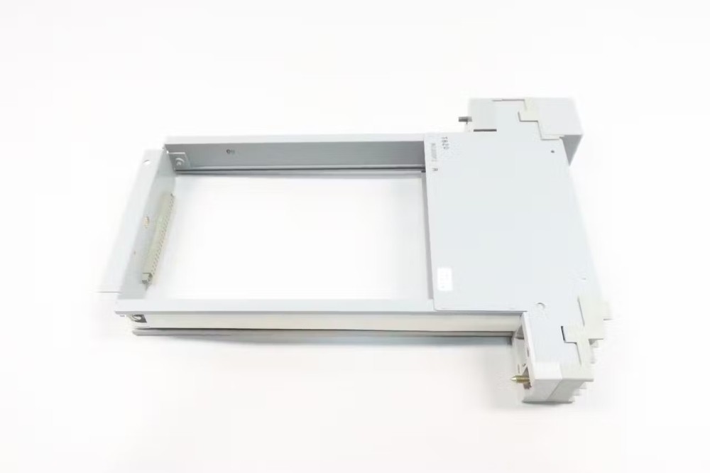 Foxboro 2AP N0300FZ Chassis Module