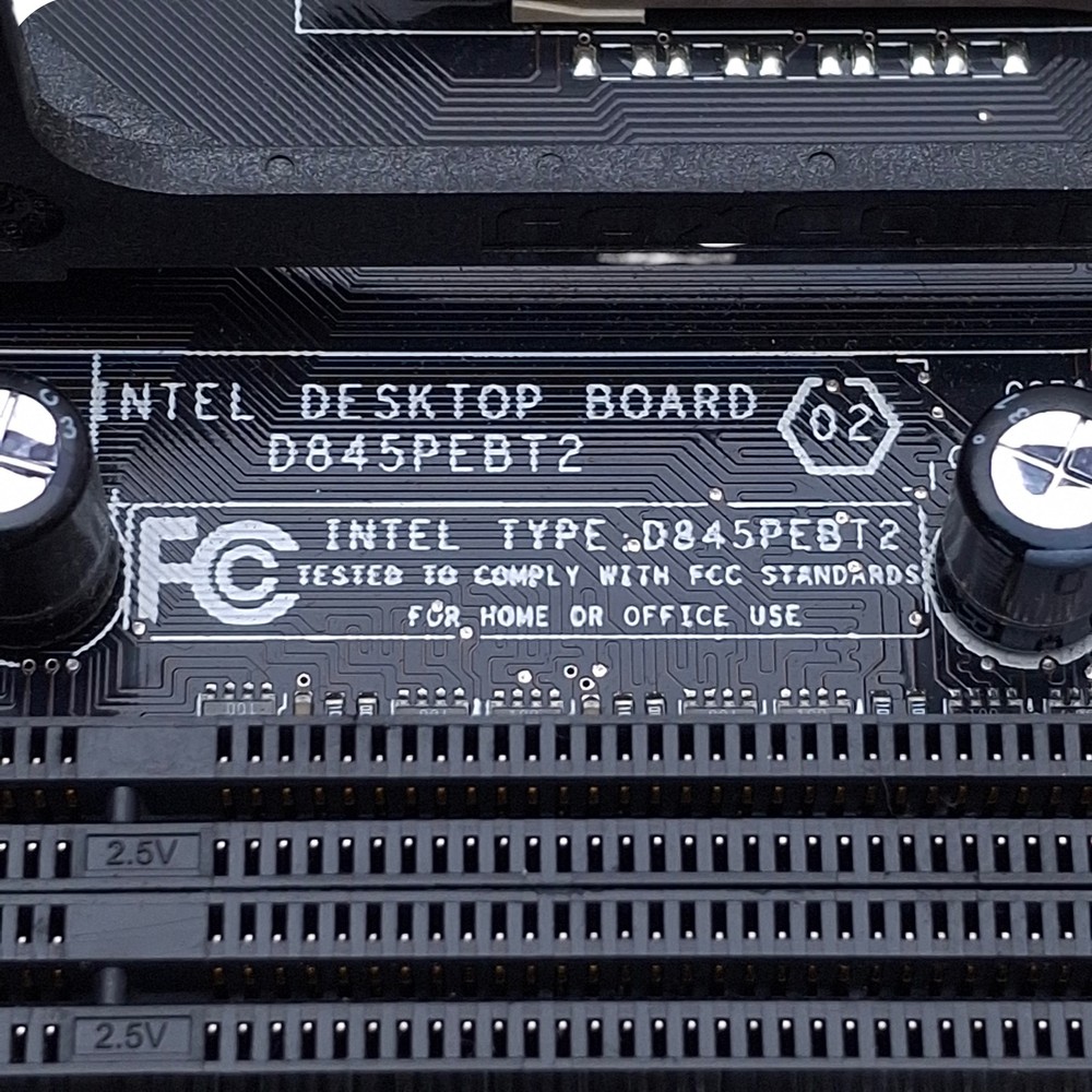 Intel D845PEBT2 Motherboard w/Intel Pentium 4 2.66GHz Processor, 2 Memory Slots