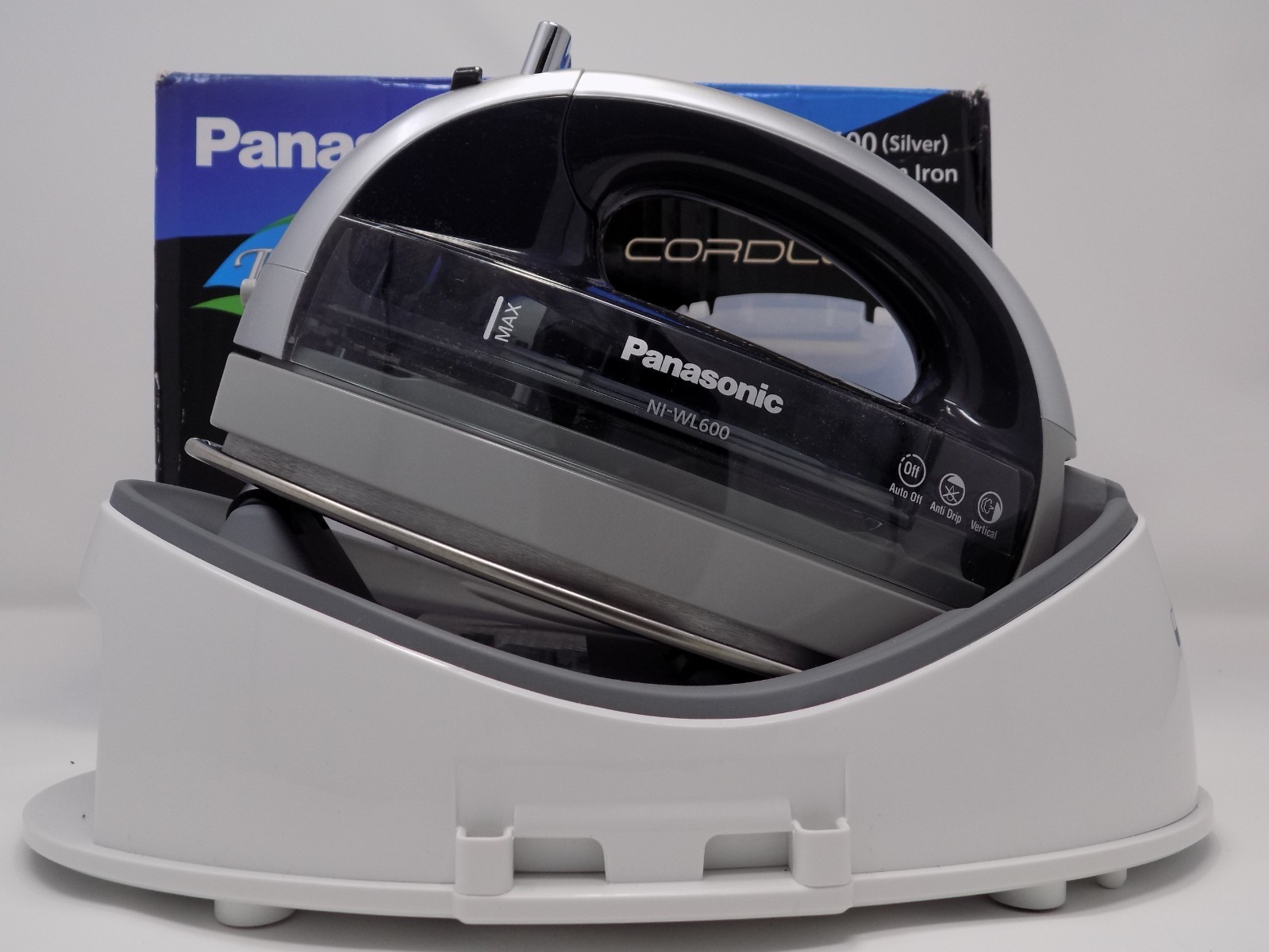 Panasonic NI-WL600 Portable Cordless Steam Iron 360 Freestyle w/ NO COVER Tested