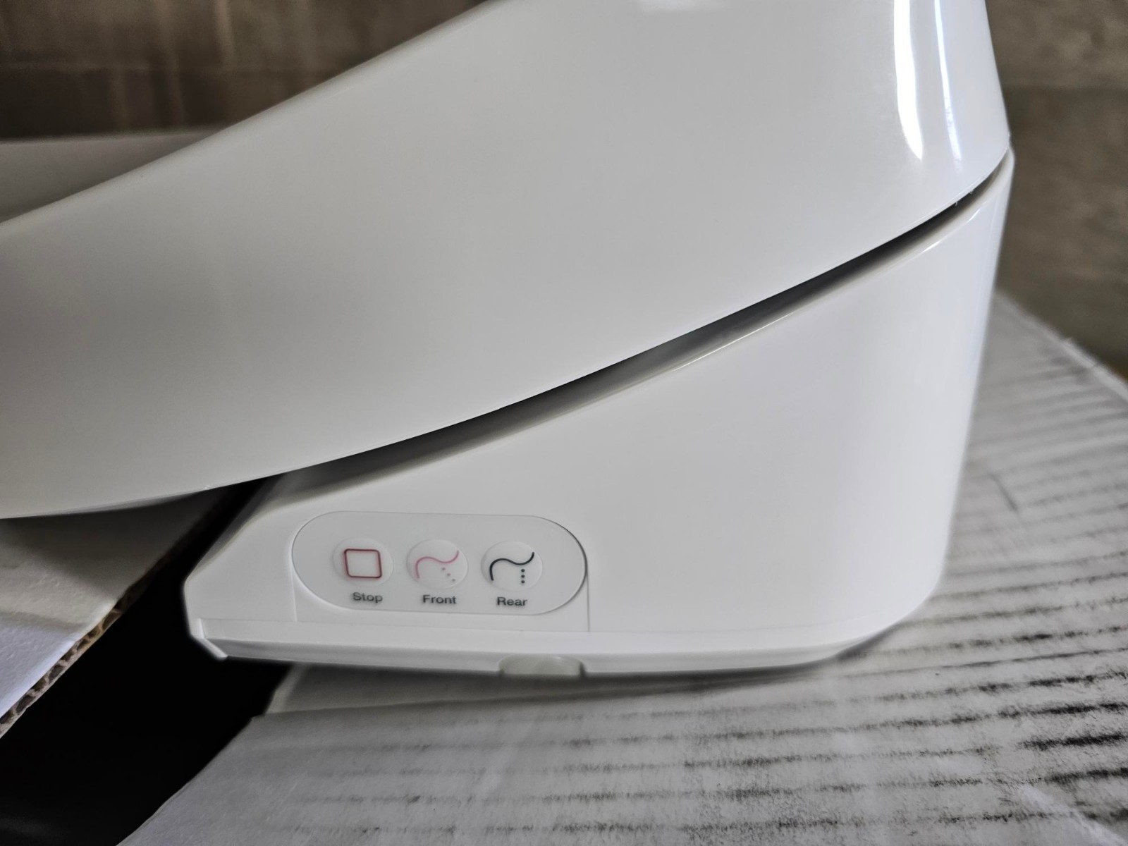 Enlongated Kohler C3-325 28119-0 Bidet Toilet Seat Heated w/ Remote