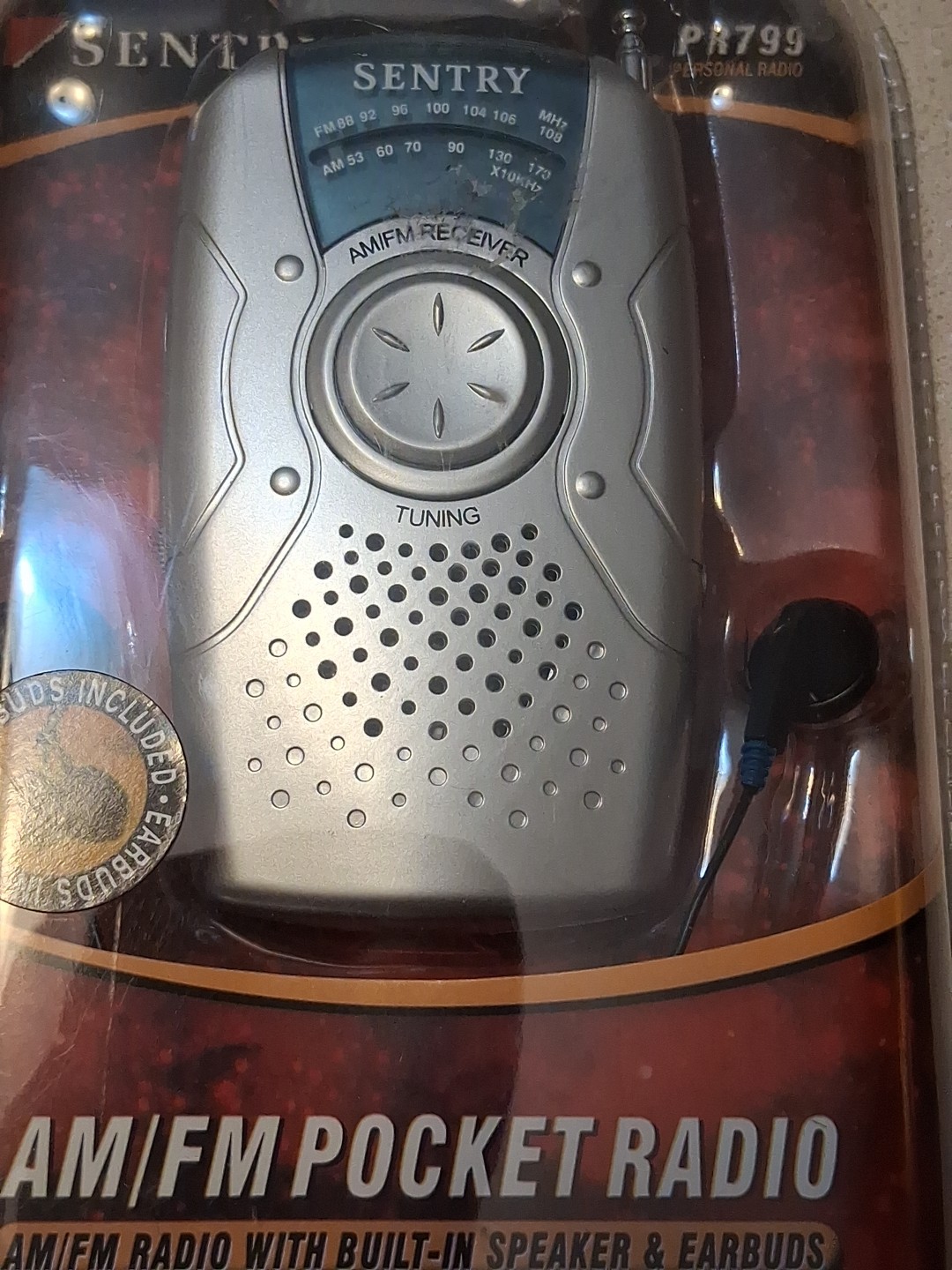 NEW SENTRY PR799 AM/FM POCKET RADIO w B/UILT-IN SPEAKER