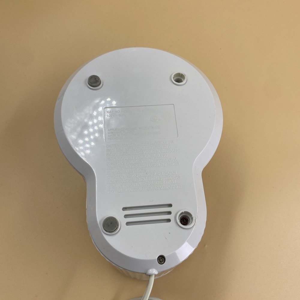 White BLACK + DECKER One Touch Chopper HC306 / Base Only